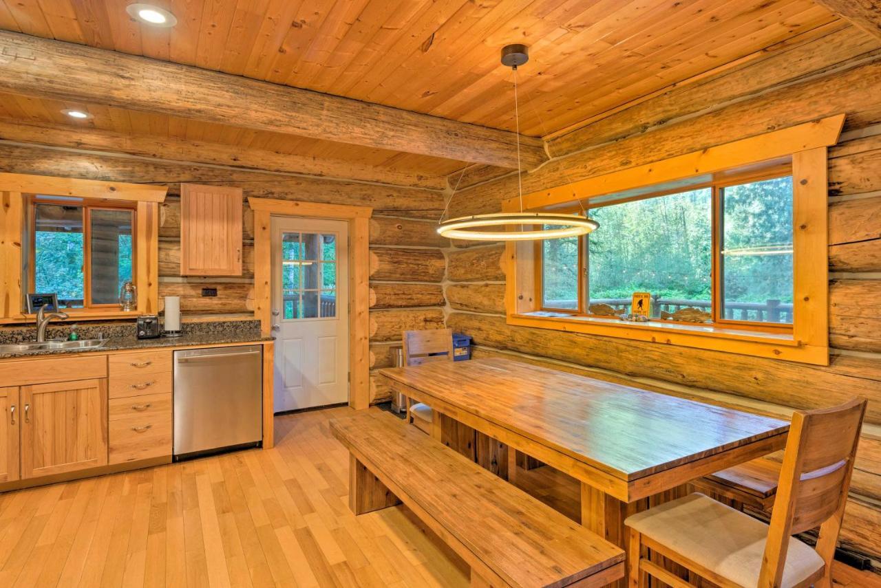 Riverfront Gold Bar Log Cabin Near Stevens Pass! Ngoại thất bức ảnh